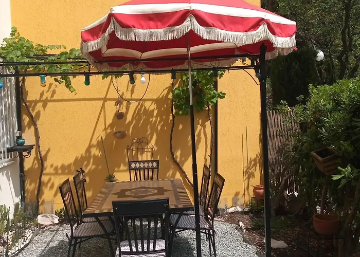 Chaleureux T3, Jardin, Parking, Proche Tramway