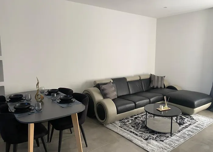 Modern And Cosy Apartment