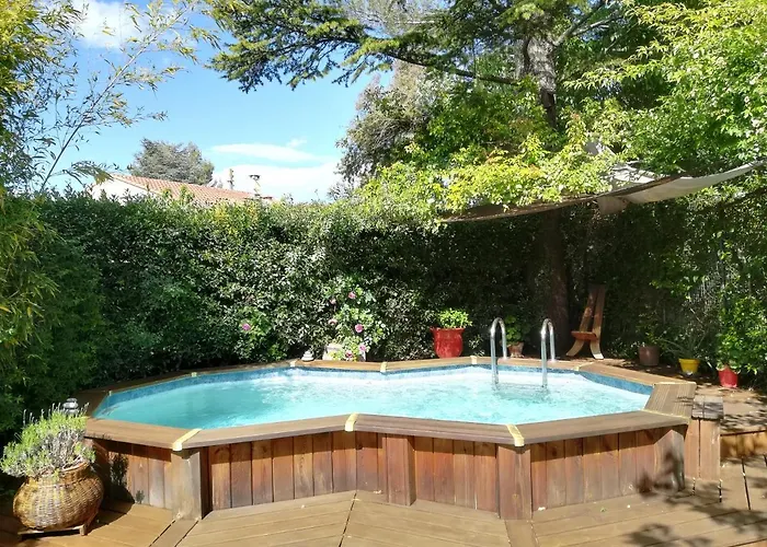Grand studio avec piscine