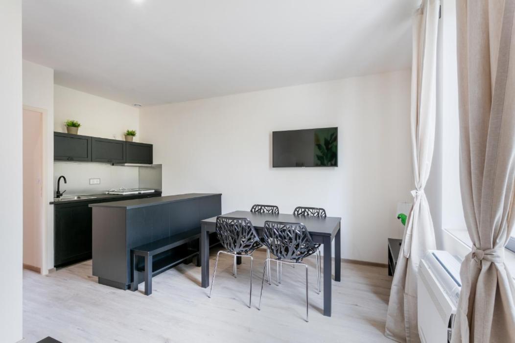 T2 Quiet, City Center, Private Parking Apartment