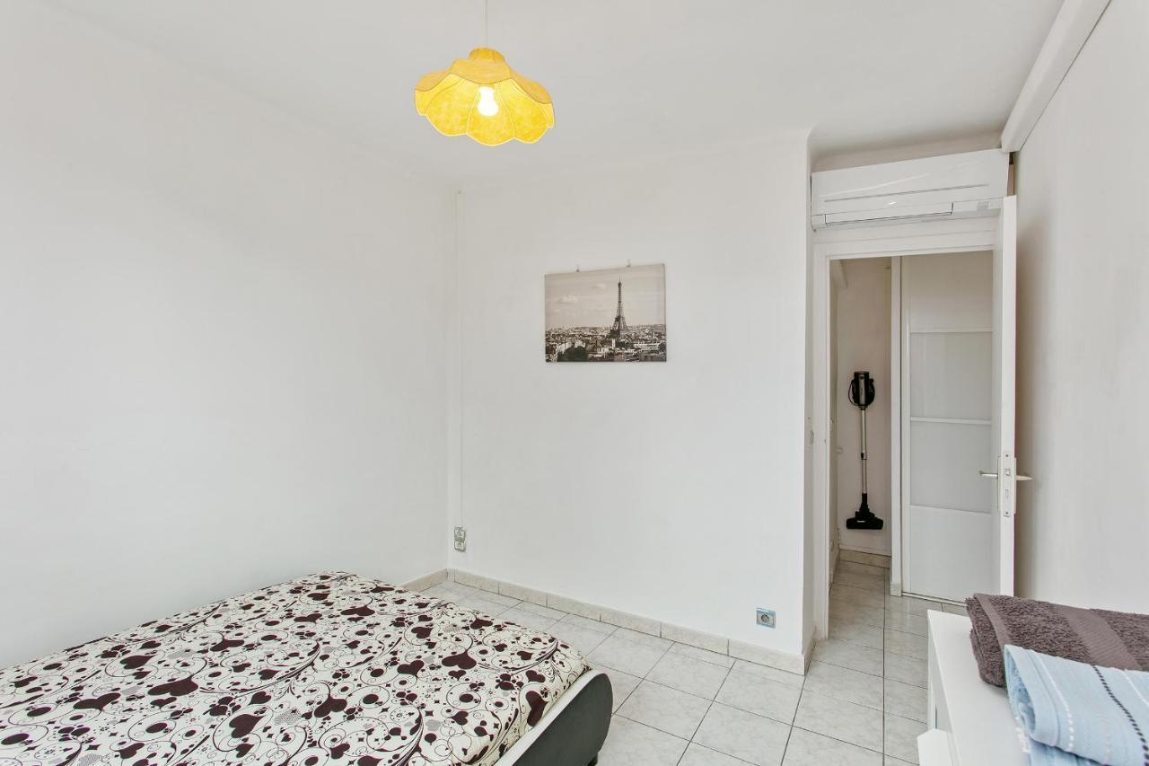 Superbe T2+parking,proche Centre Ville & Plages