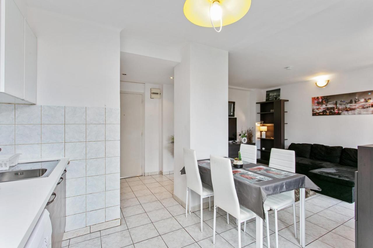 Apartment Superbe T2+parking,proche Centre Ville & Plages