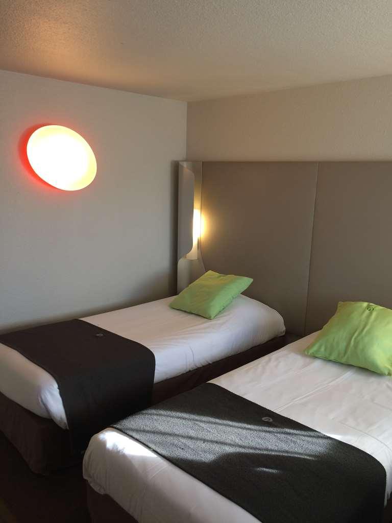 Hotel Campanile Est Le Millenaire