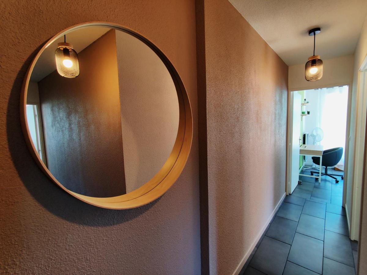 Apartment 450 - T4 + 2 Terrasses + Parking *