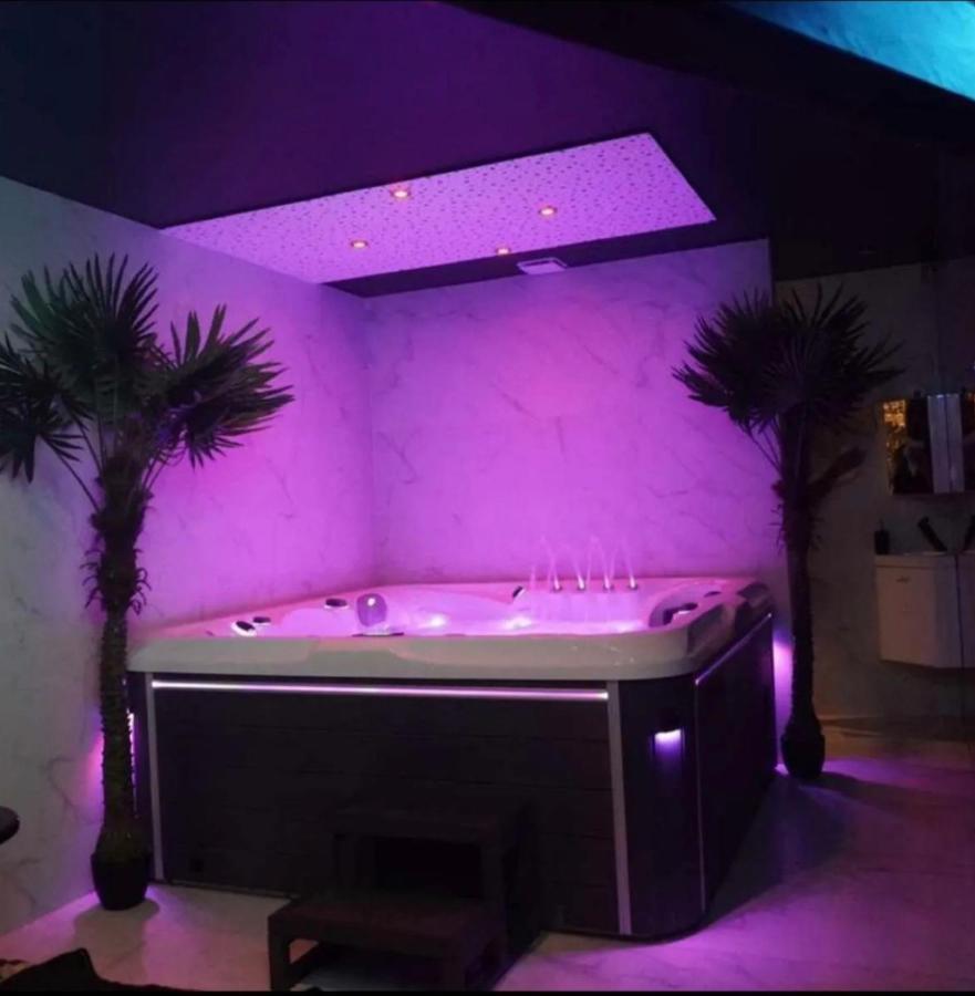 Spanight34 Liefdeshotel Montpellier