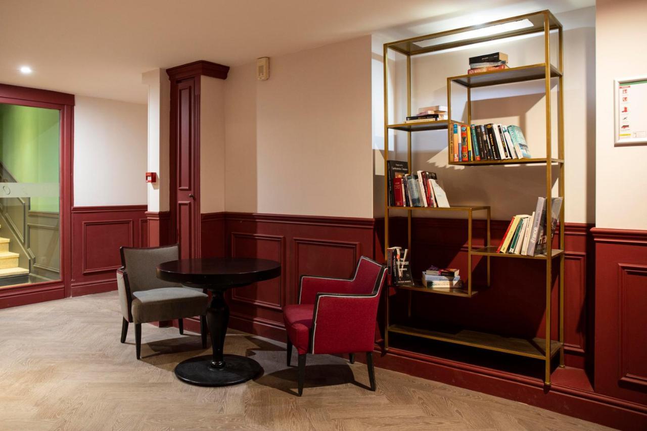 Royal Hotel