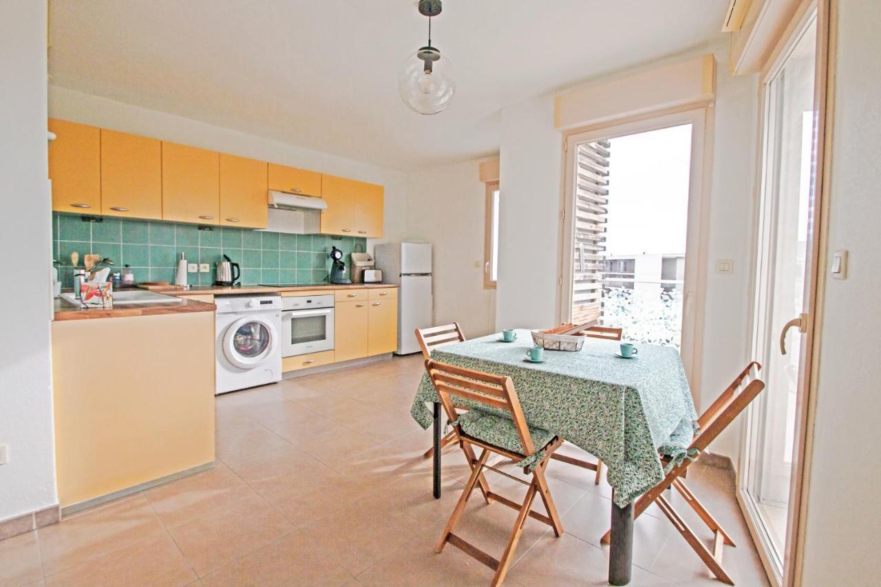 4 Personnes, Grande Terrasse, Parking Prive, Wifi Apartment