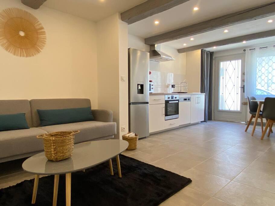 Superbe Climatise Avec Patio