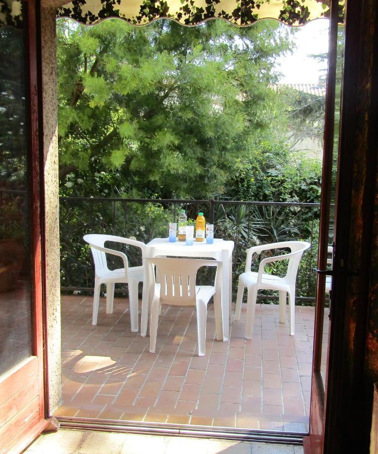 Salle De Bains Privee Jardin Arbore Montpellier