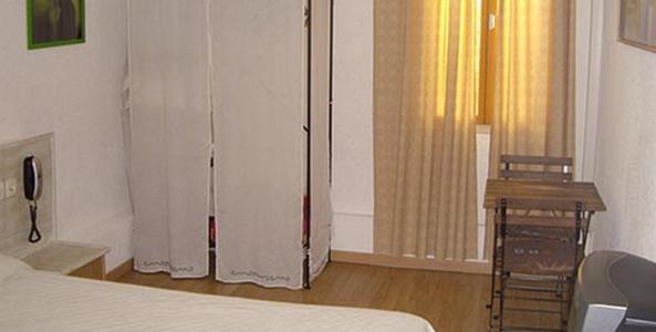 De Paris Hotel