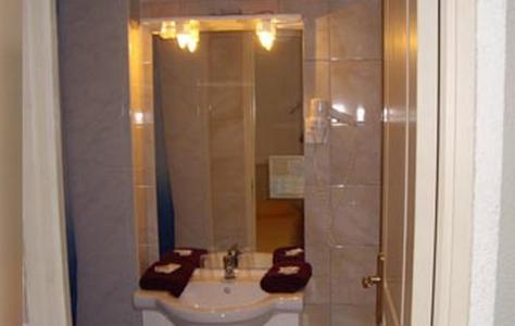 Hotel De Paris 3*