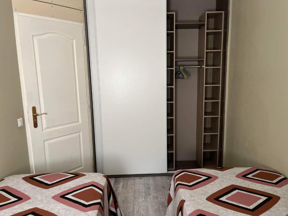 Maison De Plein Pied Divisee En 2 F3 Independant, Situe A Jacou, A 15km Des Plages, 5km De Centre, Attention Le Tarif Propose Est Pour Un Si Vous Souhaitez Louer Les 2 Reservez 2 Hebergements *