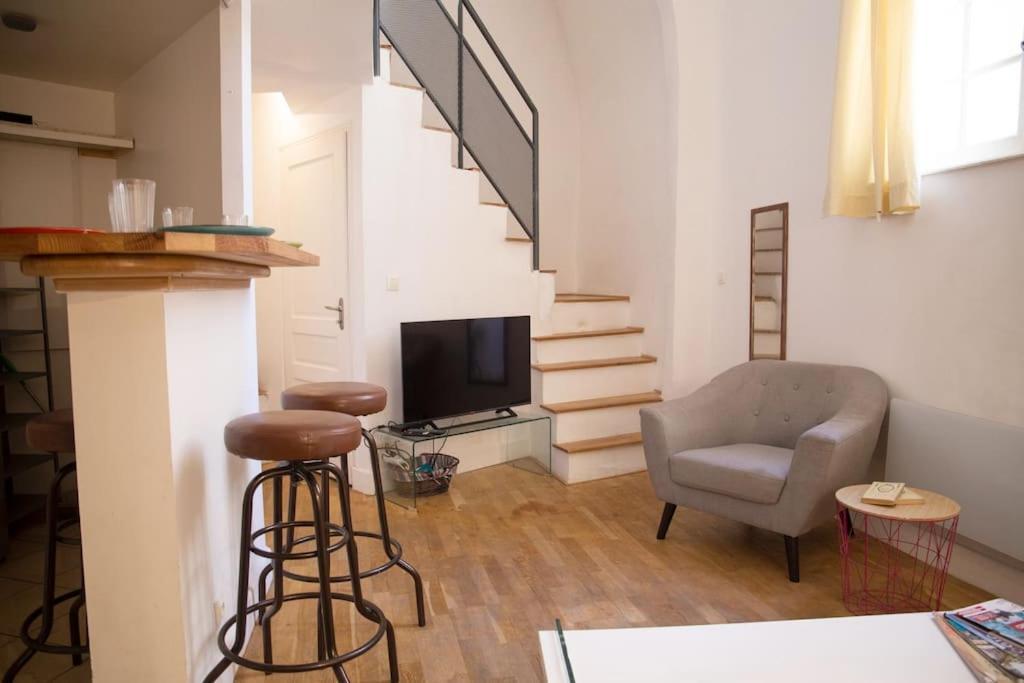 Apartment L'authentique, Duplex, Centre Historique, Wifi *