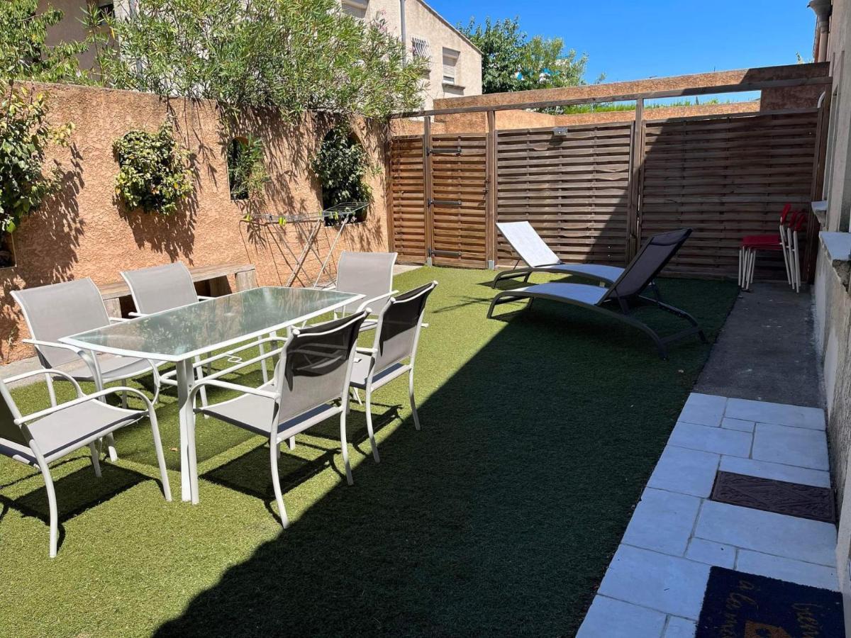 Maison De Plein Pied Divisee En 2 F3 Independant, Situe A Jacou, A 15km Des Plages, 5km De Centre, Attention Le Tarif Propose Est Pour Un Si Vous Souhaitez Louer Les 2 Reservez 2 Hebergements Ferienhaus *