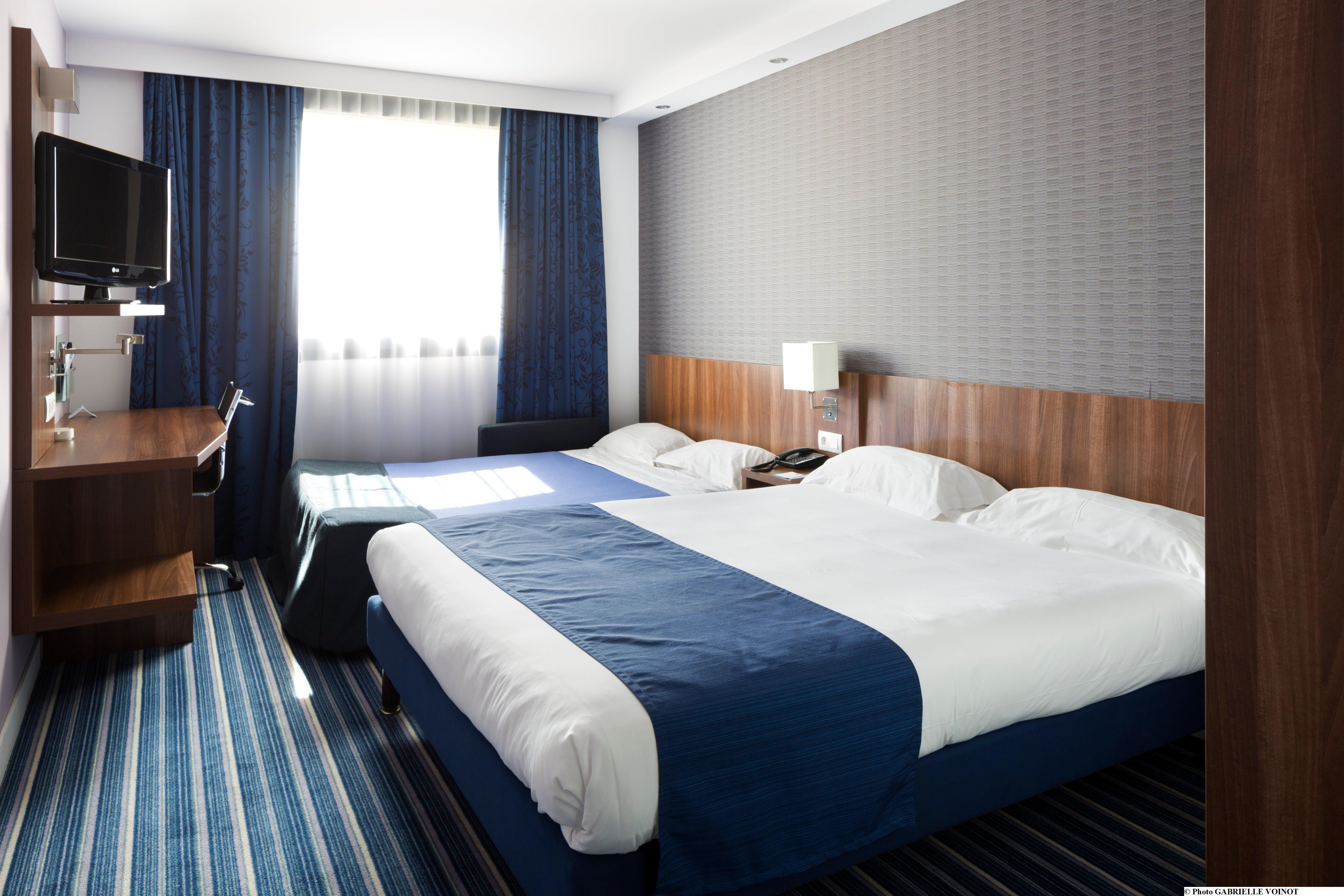 Holiday Express - Odysseum By Ihg Hotel