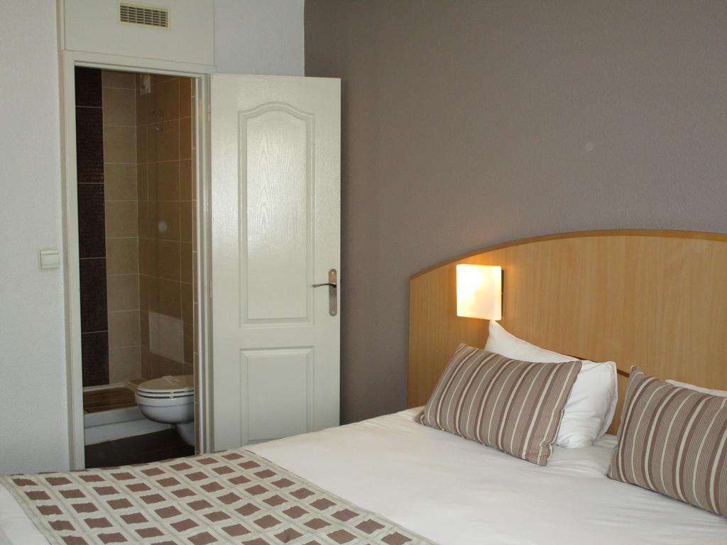 Kyriad Centre Antigone 3*
