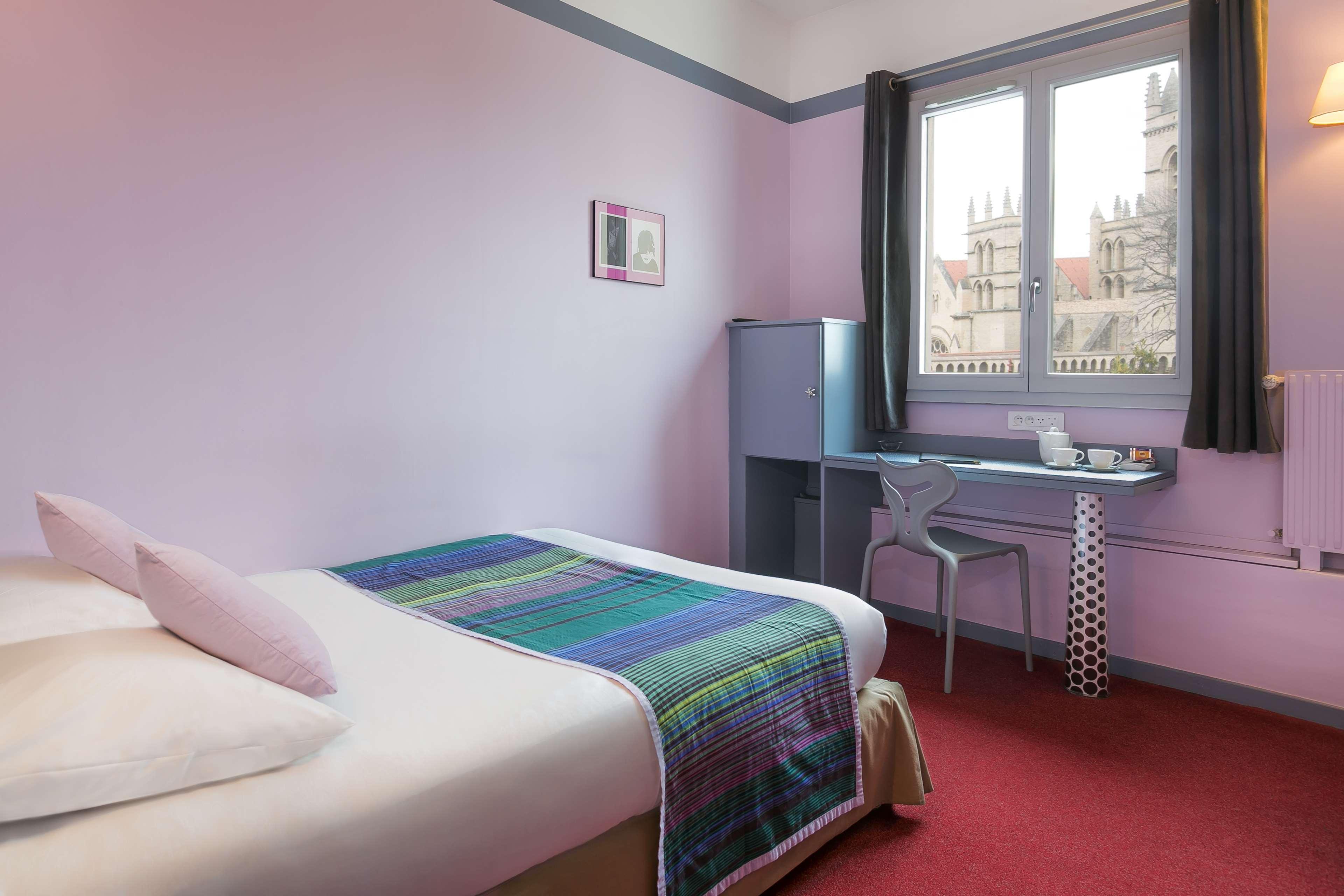 Western Le Guilhem 3*