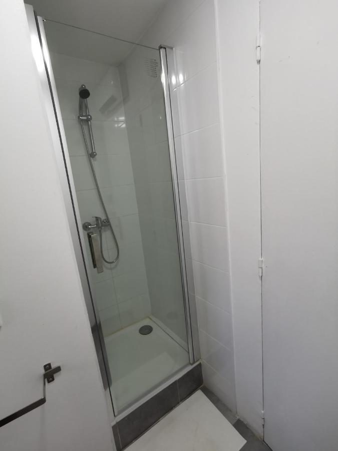 Appartement Superbe 8 Personnes 2 2 Salles De Bain Wifi Netflix Et Parking Gratuit *