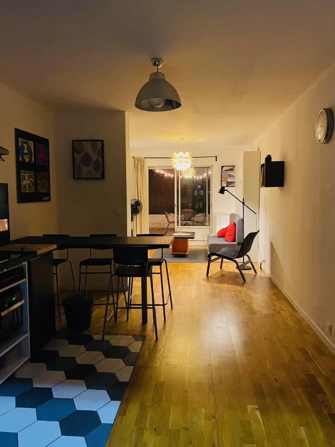 Apartment Grand Studio De 38m2 Et Cour Independante De 25m2 Dont Wifi Et Netflix *