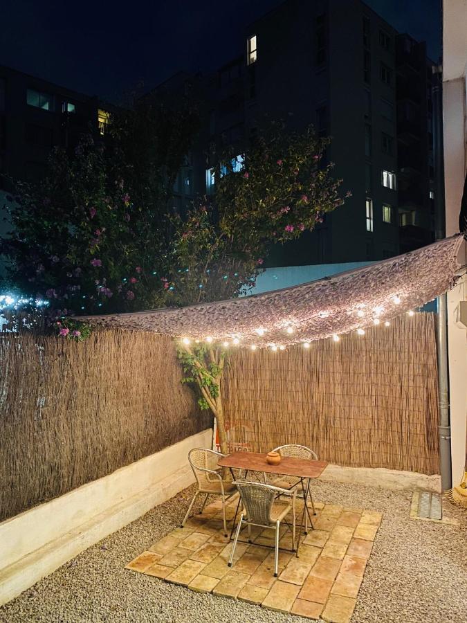 Apartment Grand Studio De 38m2 Et Cour Independante De 25m2 Dont Wifi Et Netflix *