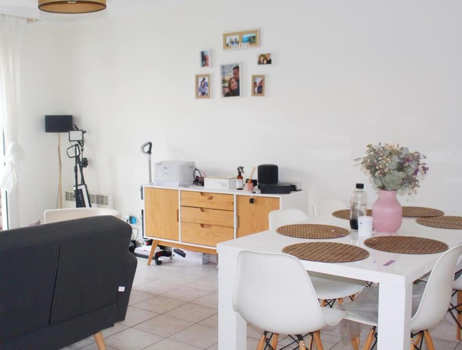 Superbe Appt Lumineux, Parking Gratuit, Wifi Appartement *