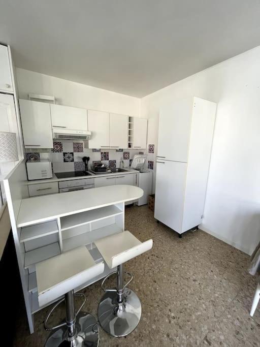 Appt 2 Pers, Proche Place De La Comedie, Wifi Apartamento *