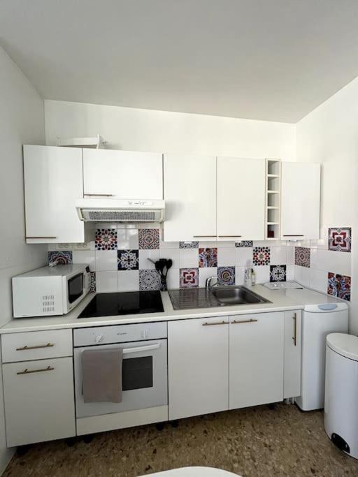 Apartamento Appt 2 Pers, Proche Place De La Comedie, Wifi *