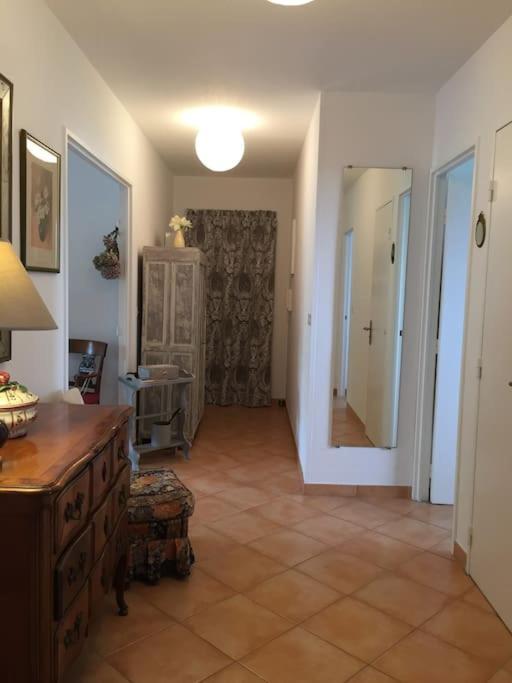 Les Collines D'estanove, Charming, Bright, Calm Place With Pool