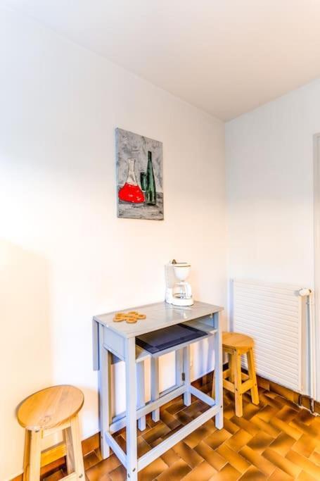 Apartment * Le St-eloi *1 Chambre, Parking, Wifi, Jardin* *