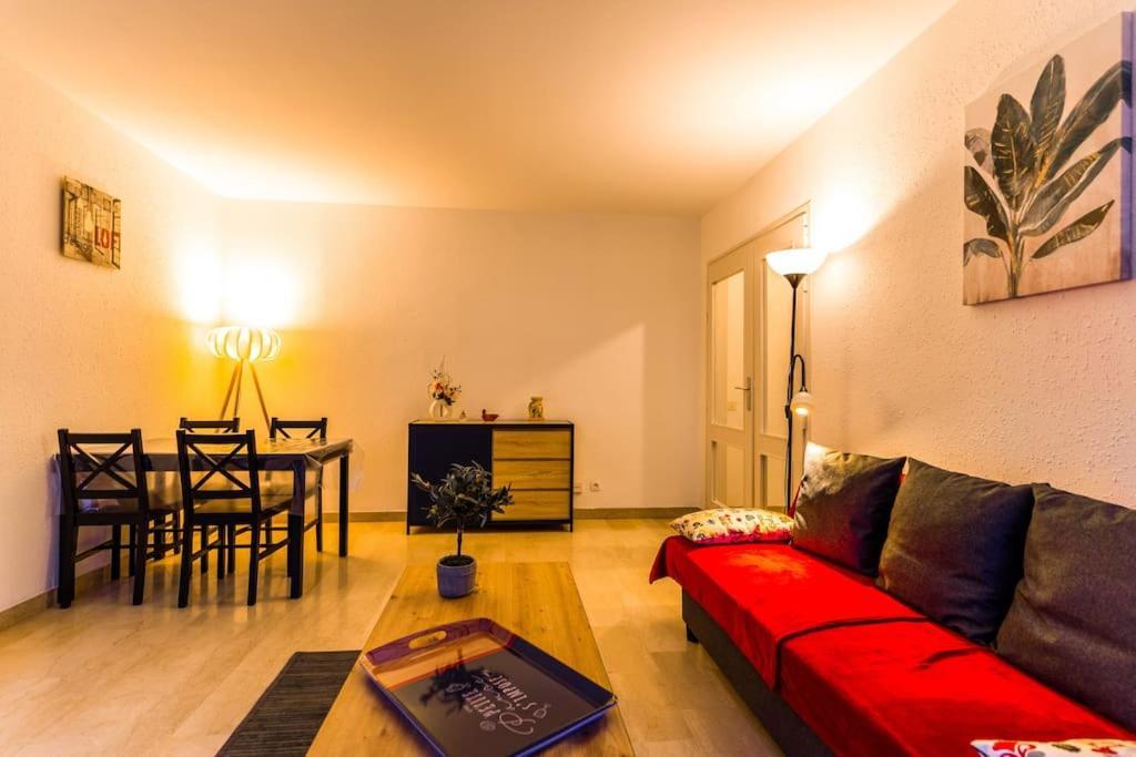 * Le St-eloi *1 Chambre, Parking, Wifi, Jardin*