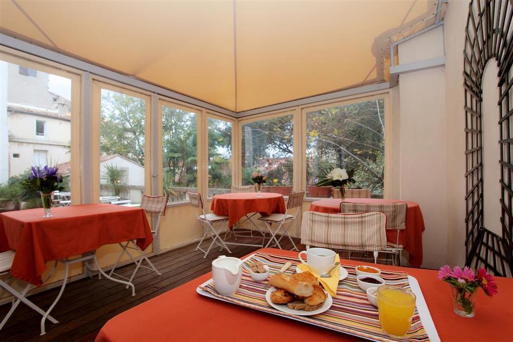 Western Le Guilhem 3*