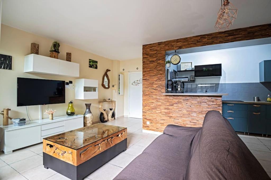 Appartement L'odyssee, Appt 4 Pers, Parking Prive, Wifi *
