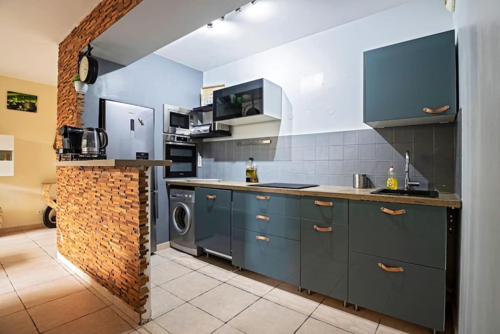 Appartement L'odyssee, Appt 4 Pers, Parking Prive, Wifi