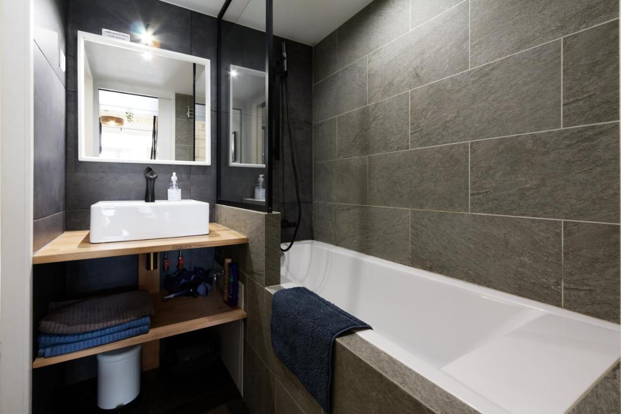 Apartment Sleep In Montpellier, Louise, Centre, Gare, 2 Ch, Tram St-denis *
