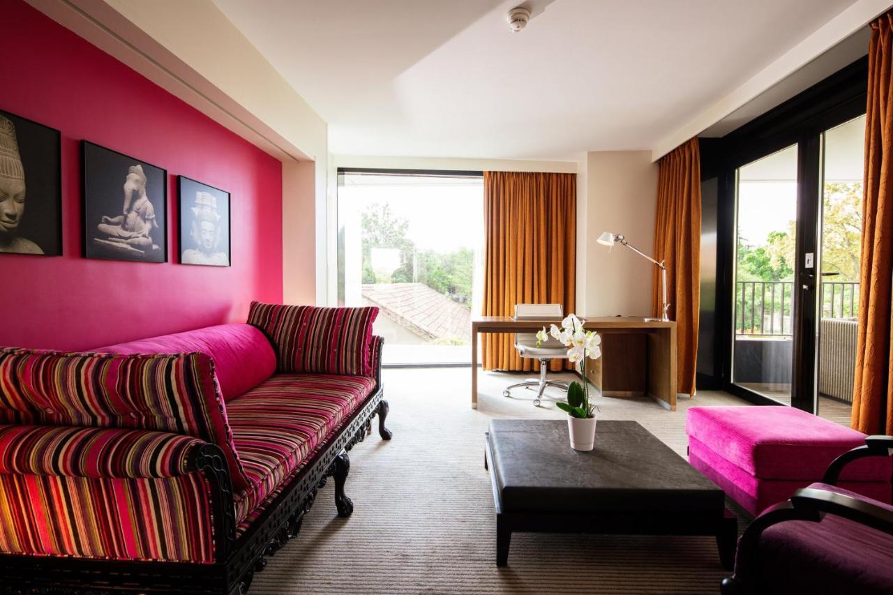 Radisson Blu Hotel, Hotel
