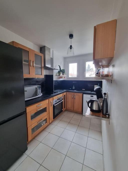 Cosy Proche Du Tram Apartment