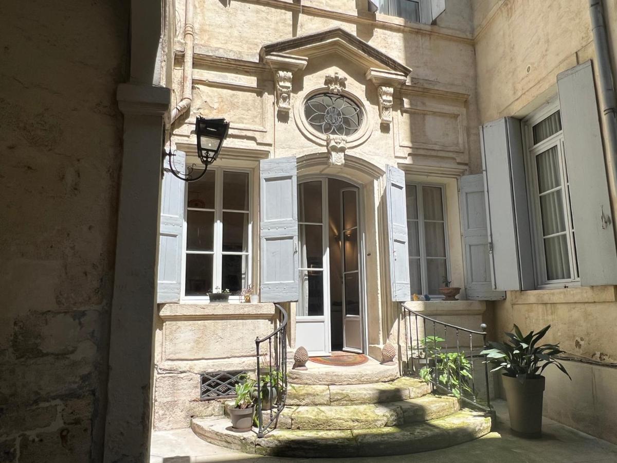 Appartement Courbet's Bachelor Pad *