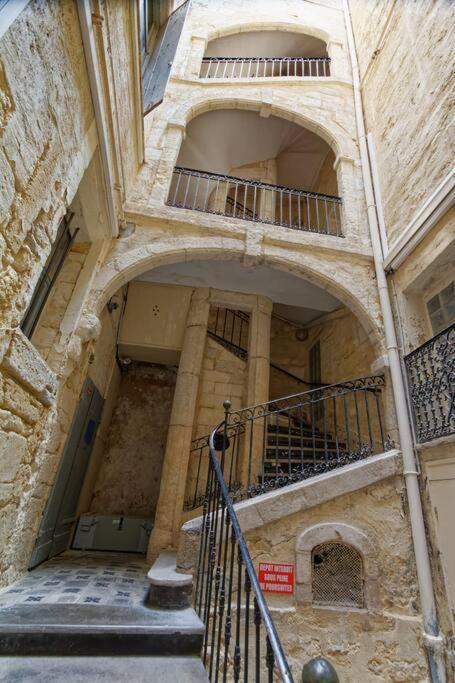 *appart 2 Chambres, Hypercentre, Emplacement N°1*