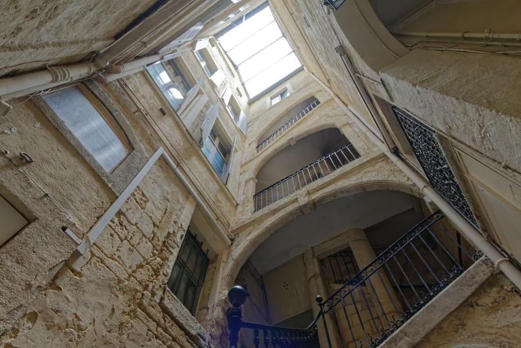 Appartement *appart 2 Chambres, Hypercentre, Emplacement N°1* Montpellier