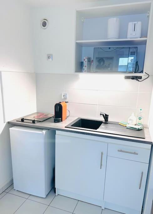 Apartamento Studio Gare St Roch Avec Box De Garage