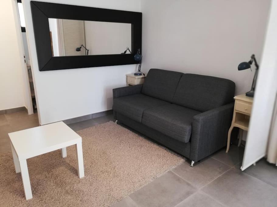 Confortable Dans Villa, Terrasse, Clim