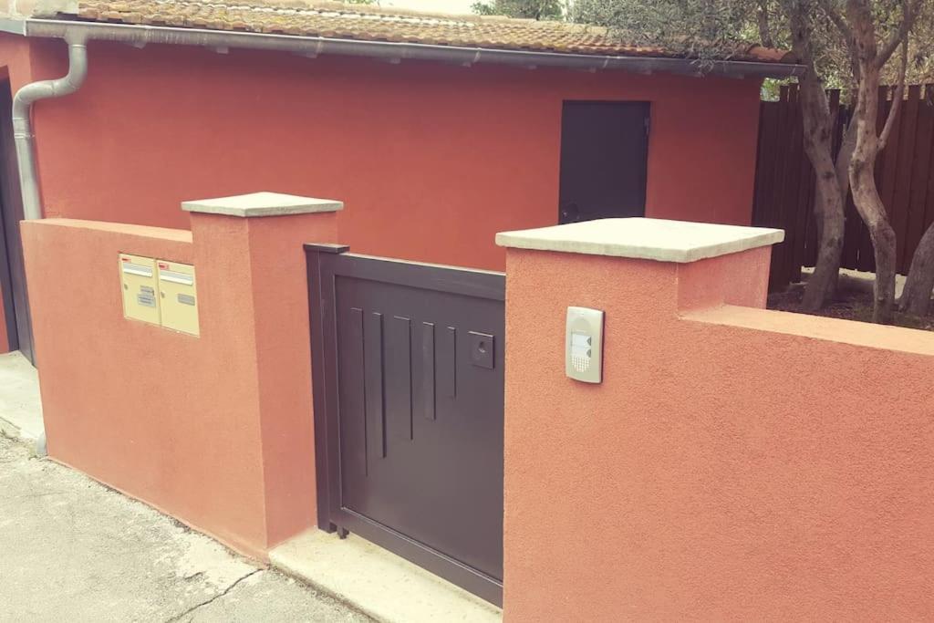 Confortable Dans Villa, Terrasse, Clim Appartement *