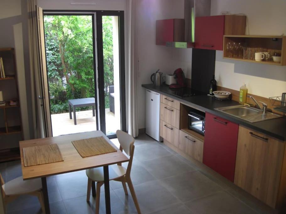 Confortable Dans Villa, Terrasse, Clim Appartement *