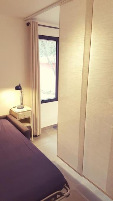 Confortable Dans Villa, Terrasse, Clim