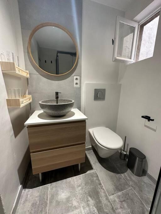 T3 Style Loft, Au Calme, Plein Centre Et Climatise Appartement *