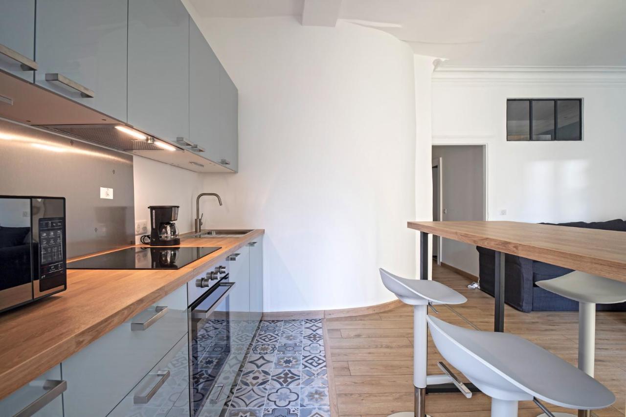 Apartment L'oasis De La Comedie, Au Centre Historique, Parking Prive, Climatisation & Wifi