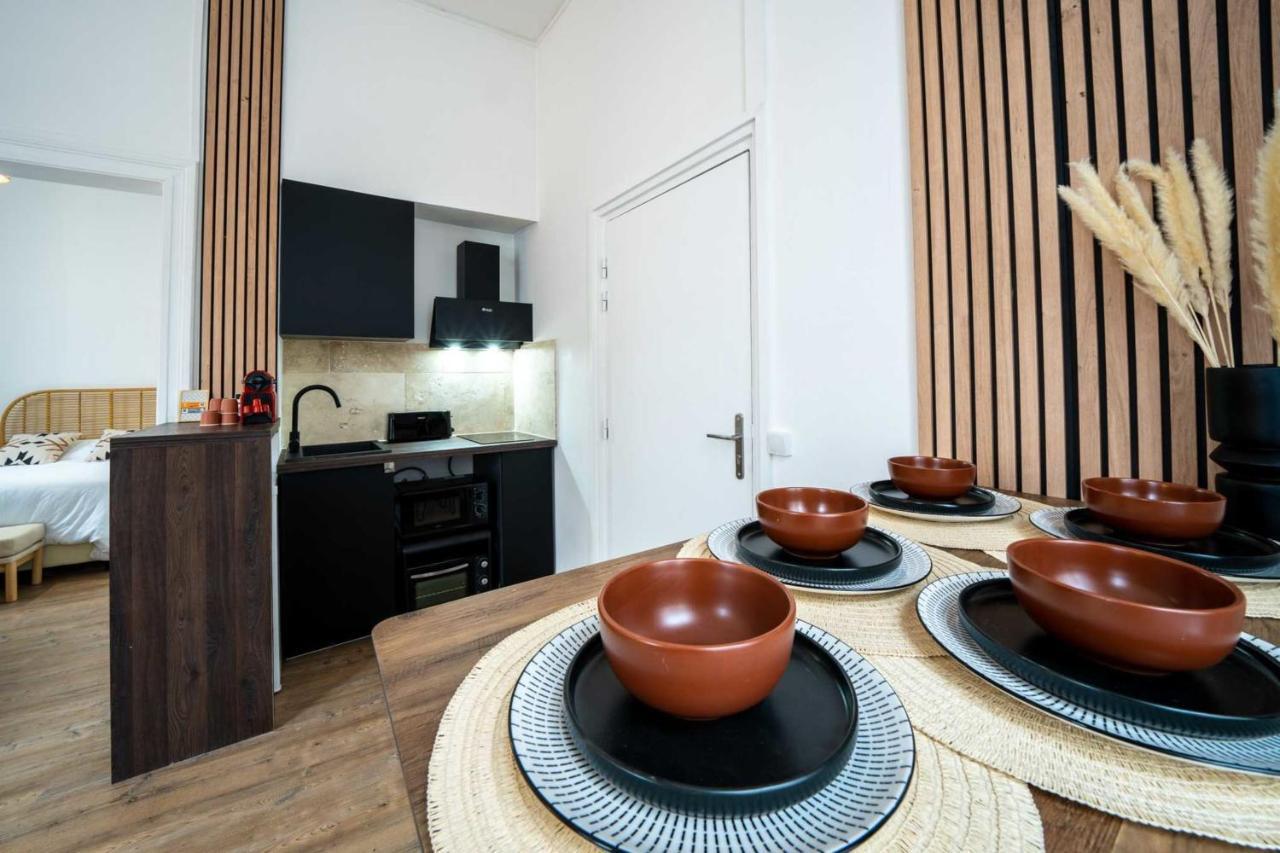 Bright 30 M Near The Place De La Comedie Apartment