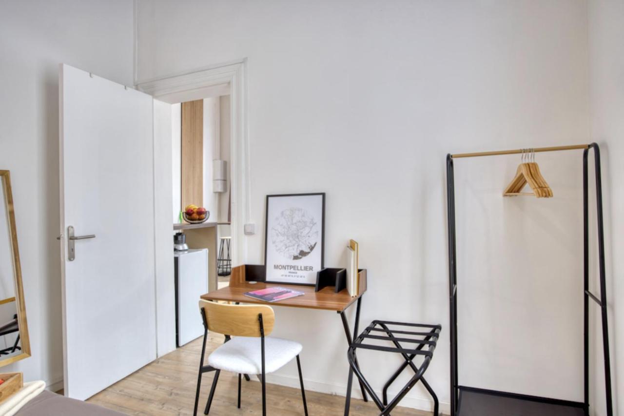 Apartment Bright 30 M Near The Place De La Comedie *