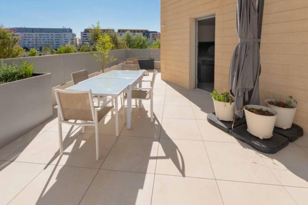 Appart T4 + Terrasse 33 M2 Coeur De *