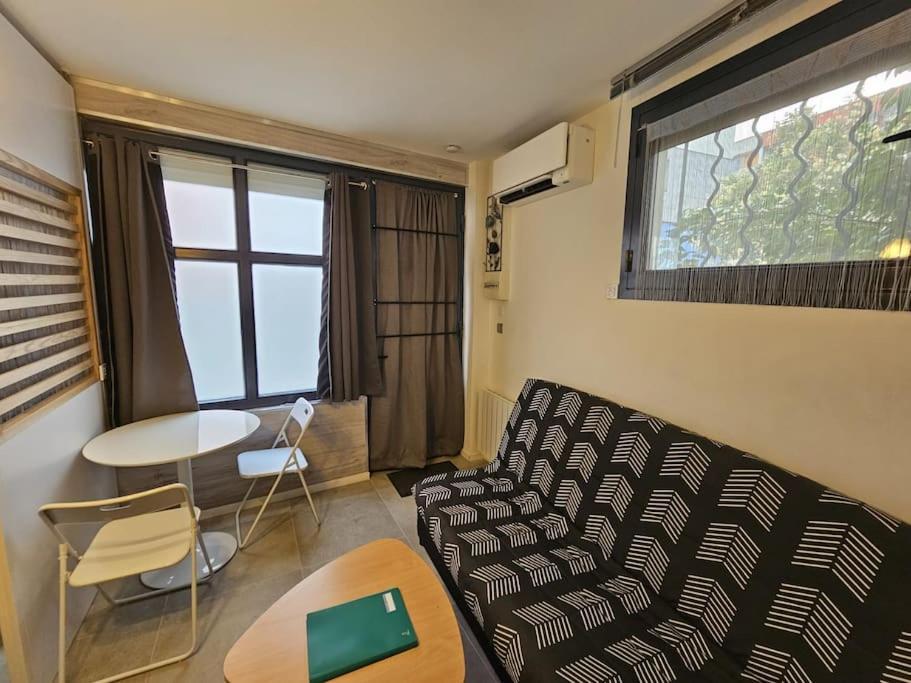 Apartment Equipe Et Chaleureux En Rez De Chaussee, Parfait Pour Explorer *
